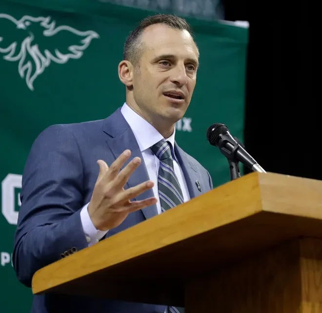 Green Bay hires Doug Gottlieb as head coach